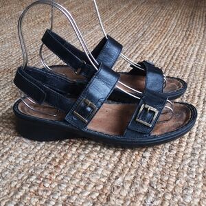 Naot leather sandals
